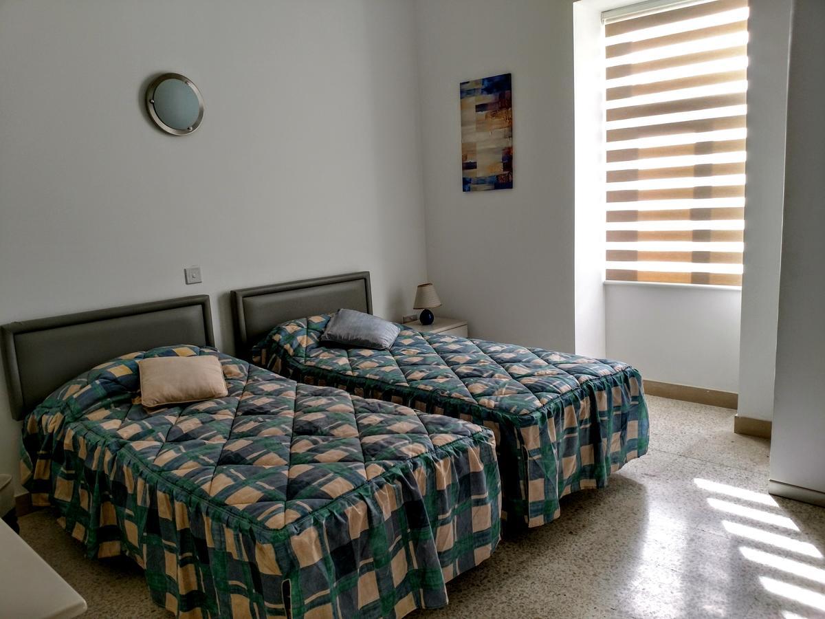 Charming Rooms With A Seaview Слима Экстерьер фото